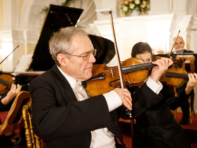 Salonorchestra Alt Wien, Strauss & Mozart concert, first violin