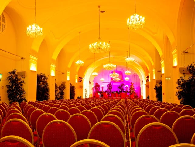 Schönbrunn Palace and Concert in Orangery 